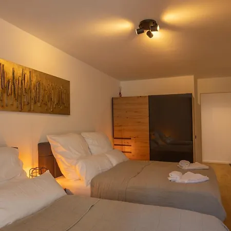 Sweethome - Luxus Pur - Grosse Kueche, 2 Baeder, 2 Terrassen Apartment