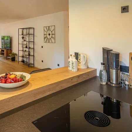 Sweethome - Luxus Pur - Grosse Kueche, 2 Baeder, 2 Terrassen * 奥托布伦