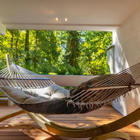 Sweethome - Luxus Pur - Grosse Kueche, 2 Baeder, 2 Terrassen Apartment
