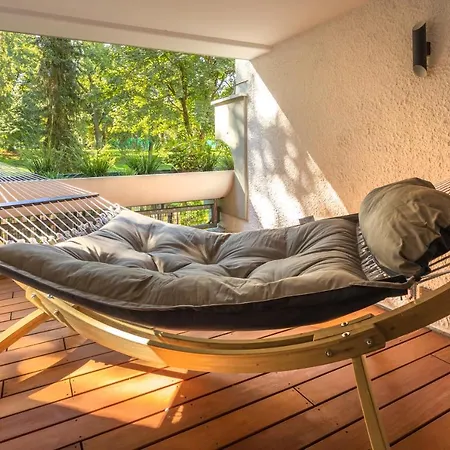 Apartment Sweethome - Luxus Pur - Grosse Kueche, 2 Baeder, 2 Terrassen Ottobrunn